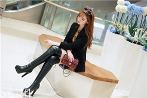 冬天過(guò)膝靴怎么搭配衣服？這個(gè)冬天酷炸天