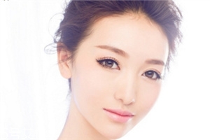 割雙眼皮怎么化妝遮瑕？割雙眼皮的十大禁忌