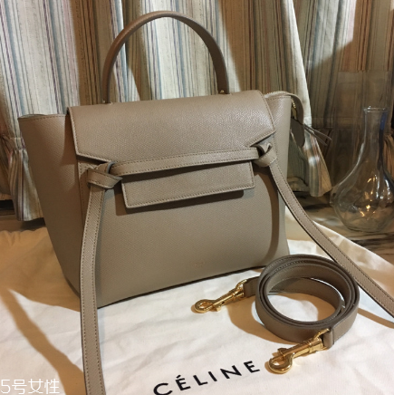 celine鯰魚包尺寸一共幾個(gè)？時(shí)尚大咖都愛它