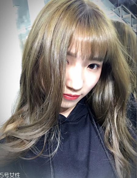 2018最新流行趨勢發(fā)色 你跟女神就差一個(gè)發(fā)色