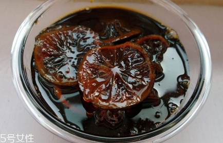 冰糖燉檸檬要去皮嗎 不去皮最好 冰糖燉檸檬要去皮嗎 不去皮最好