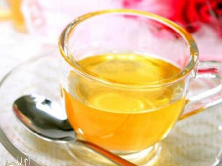 孕婦扁桃體發(fā)炎可以喝蜂蜜水嗎 適當(dāng)喝蜂蜜水有好處 孕婦扁桃體發(fā)炎可以喝蜂蜜水嗎 適當(dāng)喝蜂蜜水有好處