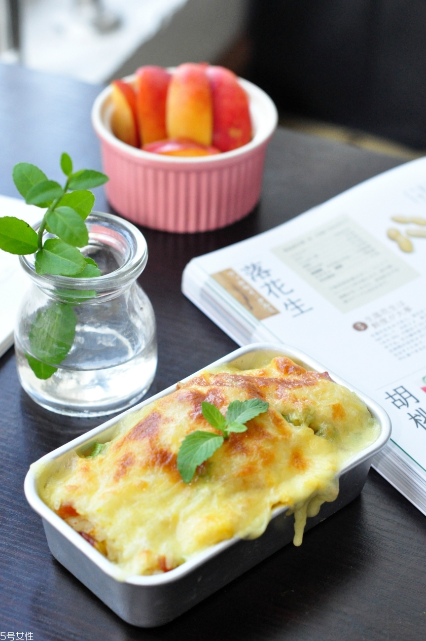 芝士焗飯要拌開吃嗎 直接吃即可 芝士焗飯要拌開吃嗎 直接吃即可