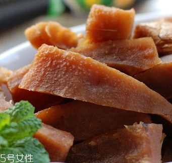 冬天吃柚子太涼怎么辦 溫水浸熱再吃 冬天吃柚子太涼怎么辦 溫水浸熱再吃