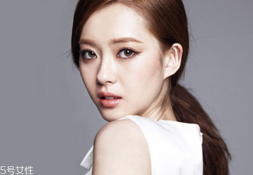 開眼角后會疤痕增生嗎？開眼角后馬上化妝導致疤痕增生