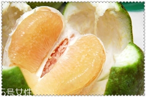 冬天吃柚子太涼怎么辦 溫水浸熱再吃 冬天吃柚子太涼怎么辦 溫水浸熱再吃