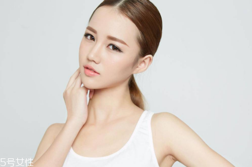 開(kāi)眼角后化妝的危害 開(kāi)眼角后的護(hù)理方法 開(kāi)眼角后化妝的危害 開(kāi)眼角后的護(hù)理方法