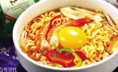 辛拉面和湯達(dá)人哪個好吃？