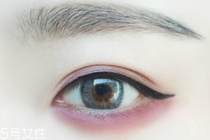 內(nèi)眼線一定要畫嗎？畫好睫毛根部