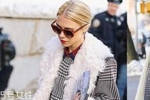 怎么挑選格子大衣？穿對了氣質女就是你