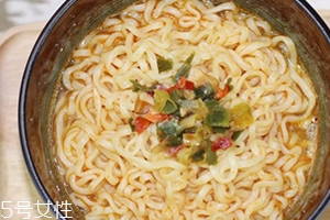 辛拉面的熱量 你還在用辛拉面減肥？