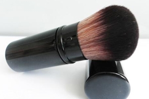 散粉刷怎么挑選？三種材質(zhì)各有優(yōu)點(diǎn)