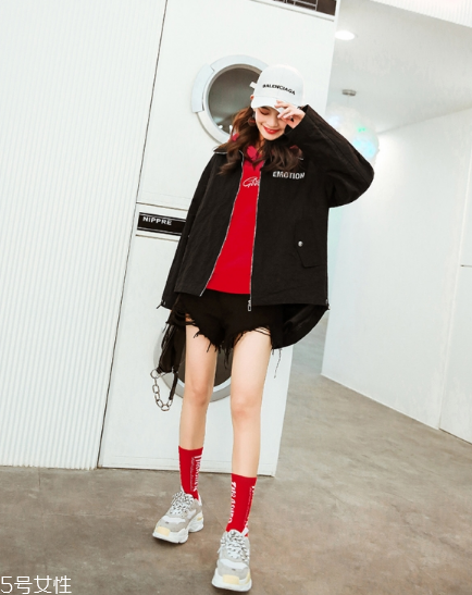 紅色衛(wèi)衣配什么外套？六款搭配任意挑選