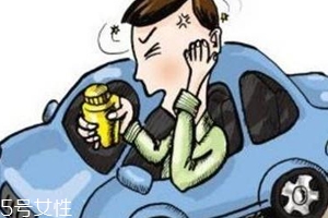 春節(jié)回家暈車怎么辦？別吃東西聞橘皮