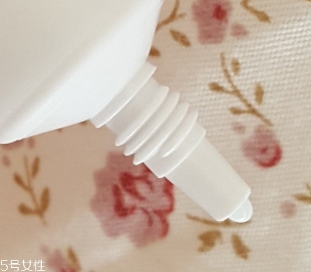 眼部凝膠什么時(shí)候用？更加推薦晚上用