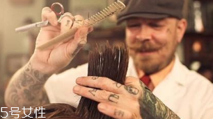 剪發(fā)能促進(jìn)頭發(fā)生長嗎？毫無關(guān)系