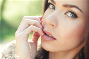 種睫毛后畫眼線怎么卸妝？睫毛種植適應人群