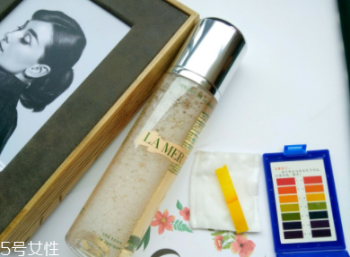 海藍(lán)之謎煥膚水適合干皮嗎？海藍(lán)之謎煥膚水產(chǎn)品評(píng)測(cè)