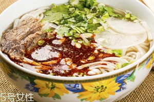 拉面的熱量 當(dāng)心會吃胖 拉面的熱量 當(dāng)心會吃胖