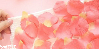 花瓣腮紅怎么做的？貌美又好用