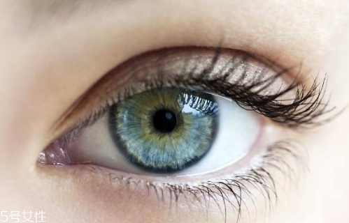 經(jīng)期能做雙眼皮嗎？割雙眼皮失敗方法