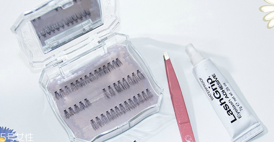 怎么使用單簇假睫毛？睫毛膏和假睫毛的區(qū)別