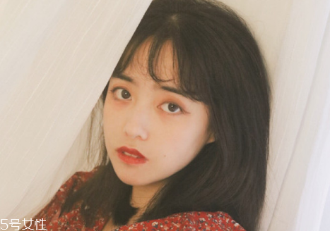 種睫毛會(huì)傷害自己原生睫毛嗎？種的睫毛教你在家卸掉