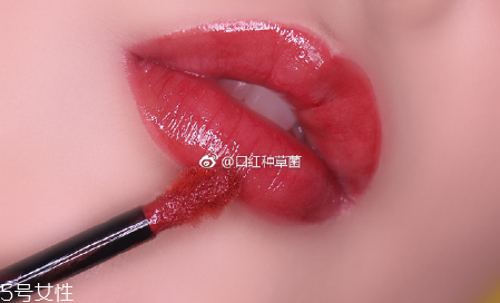 ysl圣羅蘭銀管唇釉好用嗎？蜜糖一樣水潤柔滑