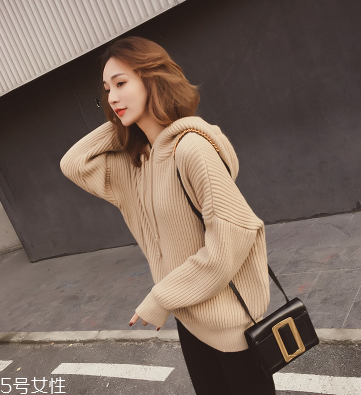 2018流行什么款式的衛(wèi)衣？這些衛(wèi)衣值得一看