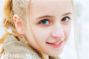 孕睫術(shù)多久后做美瞳線？孕睫術(shù)眼睛腫緩解小妙招