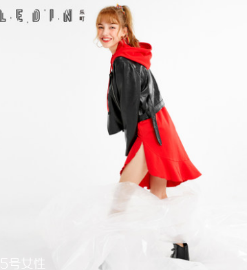 朋克風女生穿衣 朋克和冬日更搭！