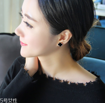 朋克風女生穿衣 朋克和冬日更搭！