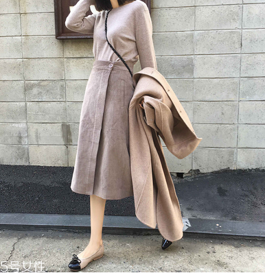 a字裙適合什么身材？氣質a字裙開春必備