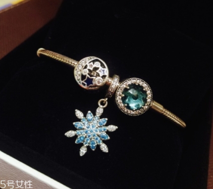 俄羅斯sunlight手鏈多少錢？?jī)r(jià)格不及潘多拉的一半