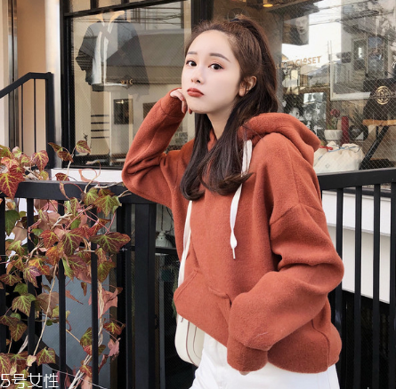 衛(wèi)衣適合多大的人穿？你值得擁有的減齡神器