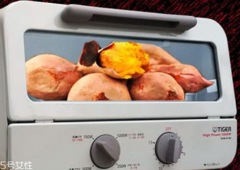 烤箱為什么會(huì)冒煙 烤箱冒煙可能存在的問題 烤箱為什么會(huì)冒煙 烤箱冒煙可能存在的問題