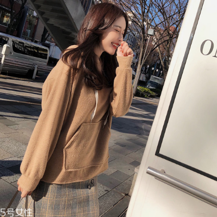 衛(wèi)衣適合什么體型人穿？不同體型選擇不同款式