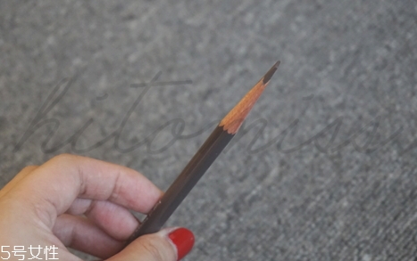 眉筆怎么削？最省眉筆的削法