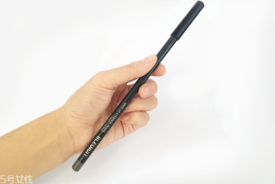 眉筆可以帶上飛機嗎？一般可以帶幾只