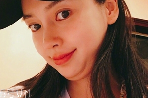 雙下巴怎么減最有效？日常習(xí)慣要注意