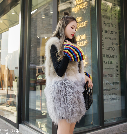 皮草馬甲什么季節(jié)穿？讓你在人群中脫穎而出