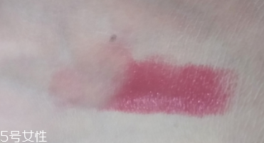 美國MILANI口紅77號試色 日常黃皮色 美國MILANI口紅77號試色 日常黃皮色