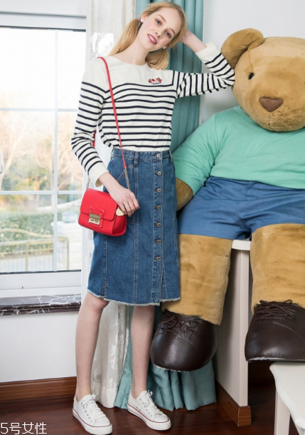 o型腿穿什么裙子好看？美美長(zhǎng)裙才撩人