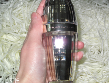 CPB精華肌底液適合敏感皮嗎？成分溫和