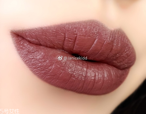 ysl新款啞光唇釉好用嗎？持久不拔干
