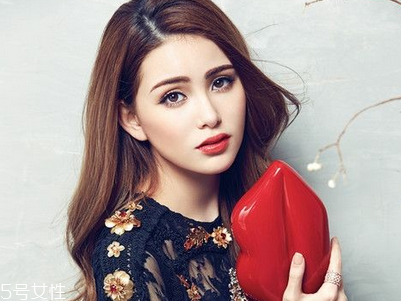 孕睫術(shù)和種睫毛哪個好？孕睫術(shù)美瞳線不要一起做