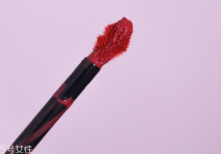 ysl圣羅蘭銀管唇釉好用嗎？蜜糖一樣水潤柔滑