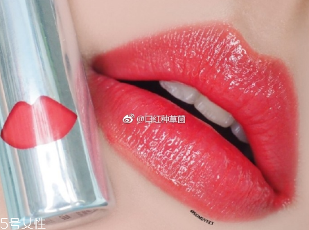 ysl圣羅蘭銀管唇釉好用嗎？蜜糖一樣水潤柔滑