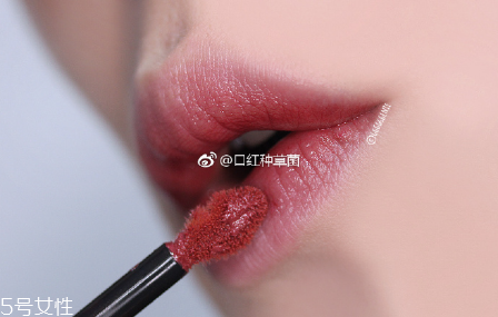 ysl圣羅蘭銀管唇釉好用嗎？蜜糖一樣水潤柔滑