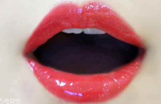 唇釉可以當腮紅嗎？唇釉這樣涂最好看